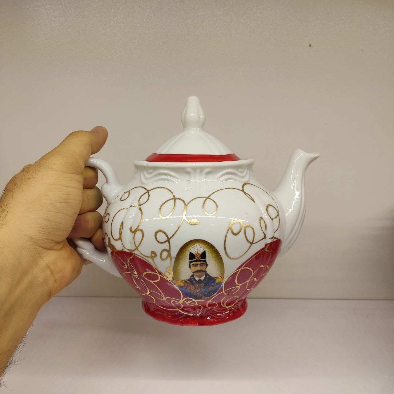قوری چینی طرح شاه عباسی