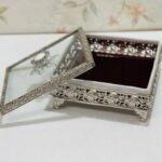 شکلات خوری مربع مدل شکمدار رنگ نقره ای