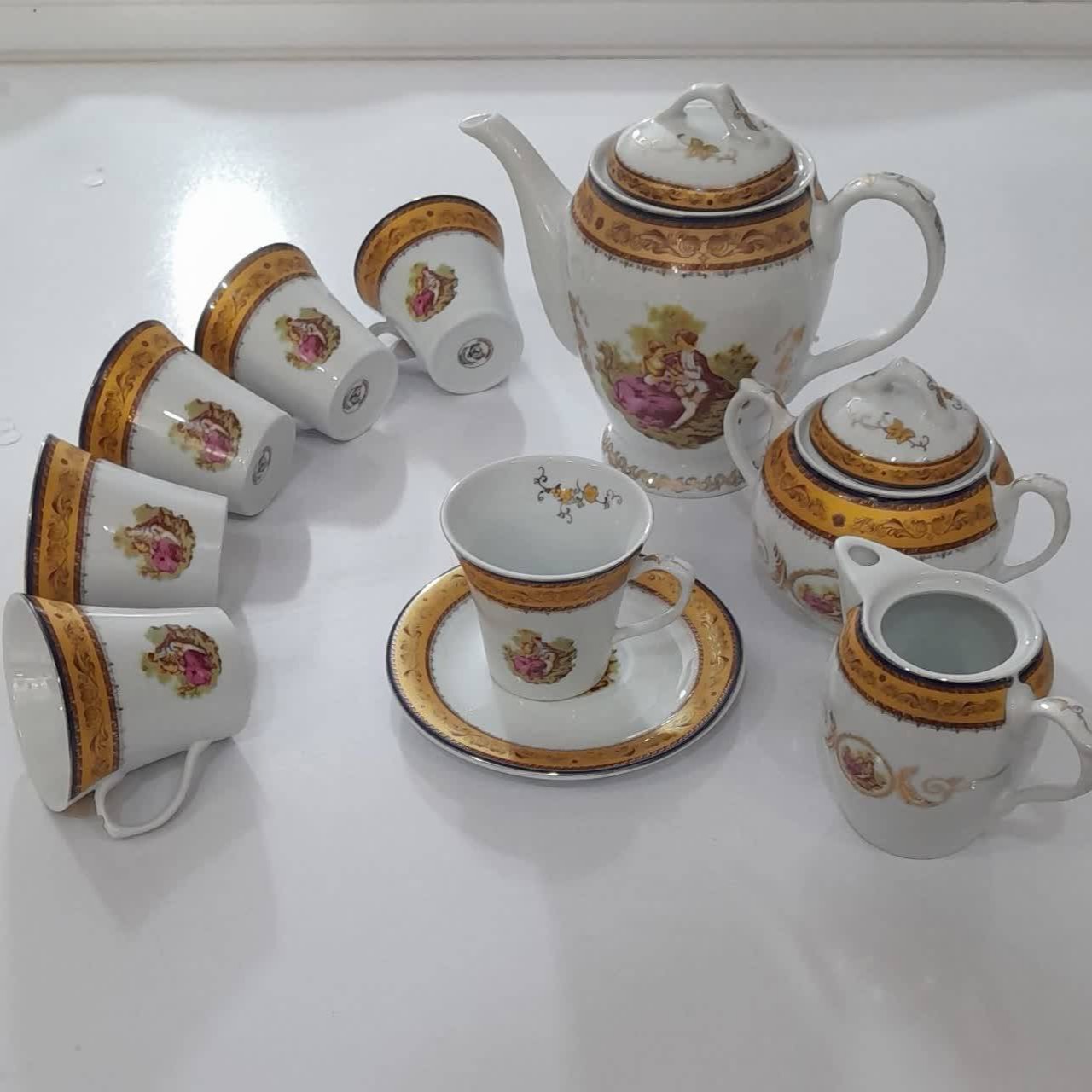 Pardis Kashan Limonge 17 Piece Round Tea Set Lili Majnoon-1 سرویس چای خوری ۱۷ پارچه گرد لمونژ عصرانه خوری(لیلی مجنون) پردیس کاشان